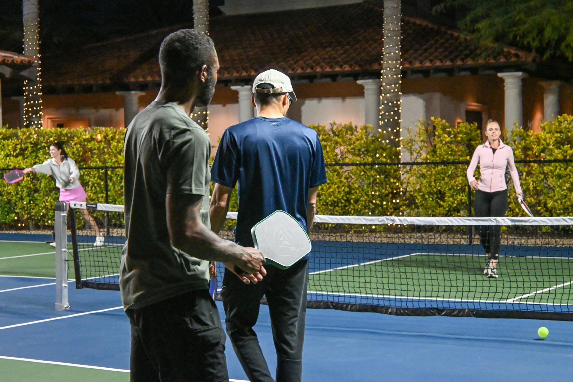 Cong dong pickleball va anh huong cua quang duong phong do di xuong